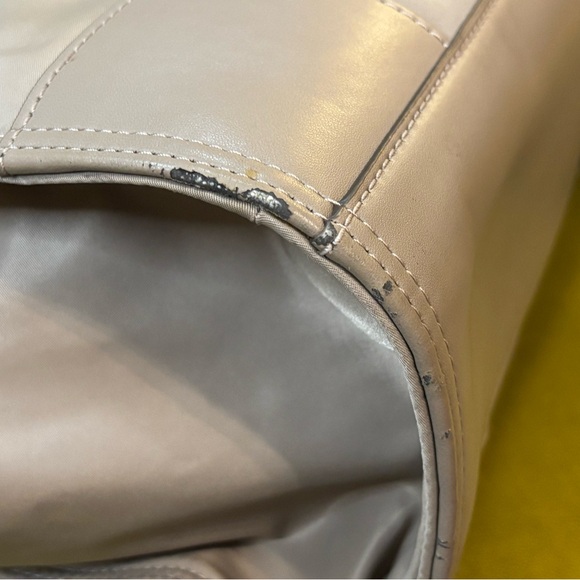 Tory Burch Large Ella Taupe Leather Shoulder Bag - Picture 5 of 10